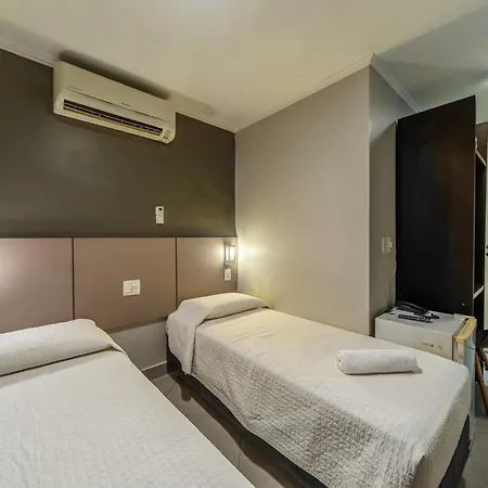 Minuano Hotel Express Prox Orla Lago Guaiba, Mercado Publico, 300 M Rodoviaria