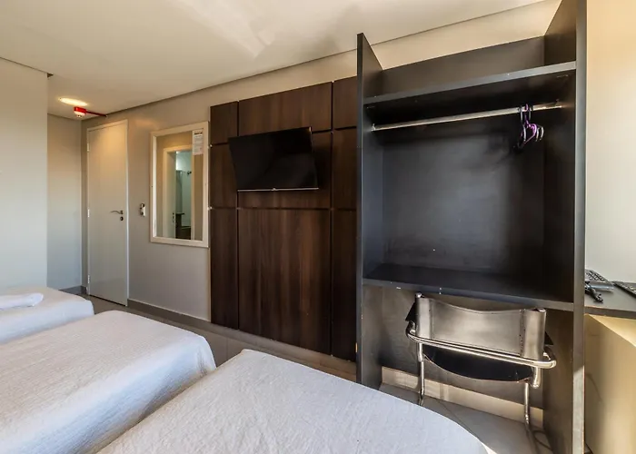 Minuano Hotel Express Prox Orla Lago Guaiba, Mercado Publico, 300 M Rodoviaria