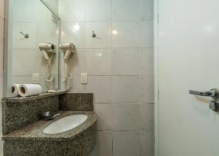 Minuano Hotel Express Prox Orla Lago Guaiba, Mercado Publico, 300 M Rodoviaria Hotel