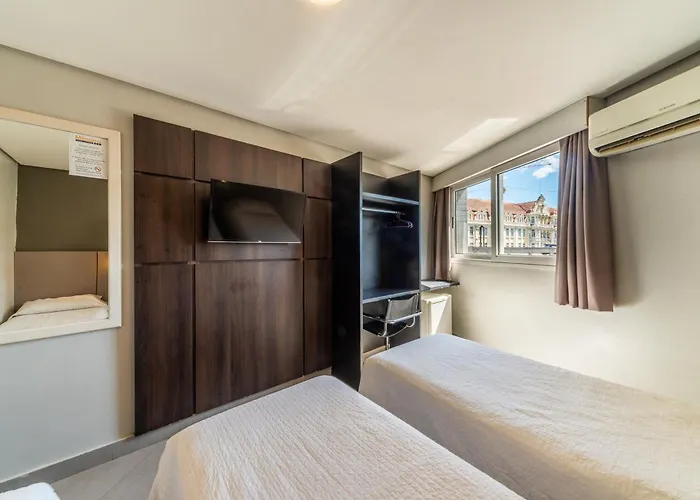 Minuano Hotel Express Prox Orla Lago Guaiba, Mercado Publico, 300 M Rodoviaria Hotel Porto Alegre