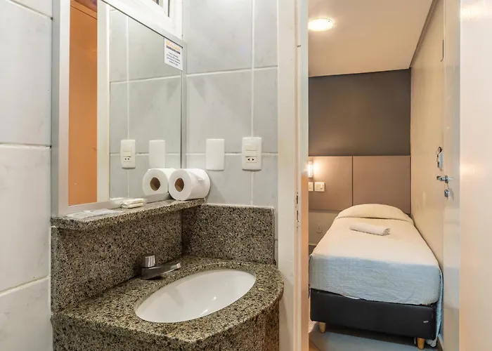 Minuano Hotel Express Prox Orla Lago Guaiba, Mercado Publico, 300 M Rodoviaria Hotel 3*